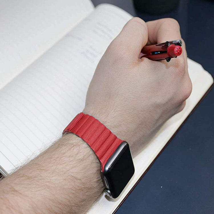 seraCase Magnetic Leather Bracelet Apple iWatch Band for