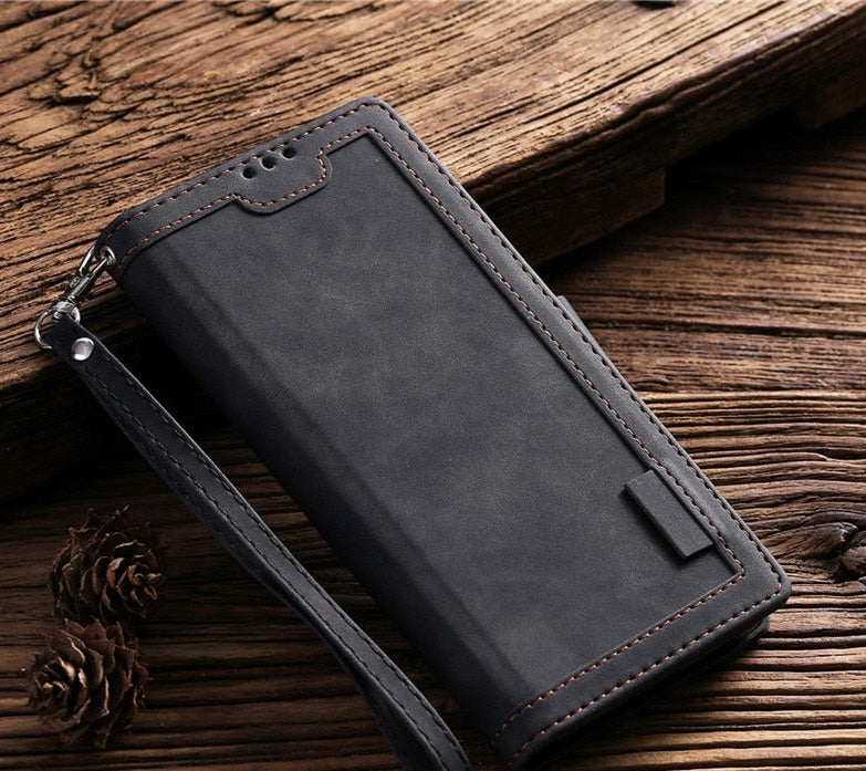 seraCase Luxury Leather Magnetic Flip Case for iPhone 14 Pro Max / Black