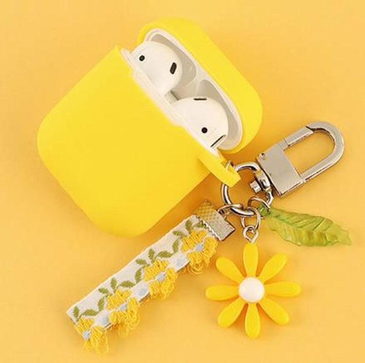 seraCase Silicone AIrPods Case with Keyring for