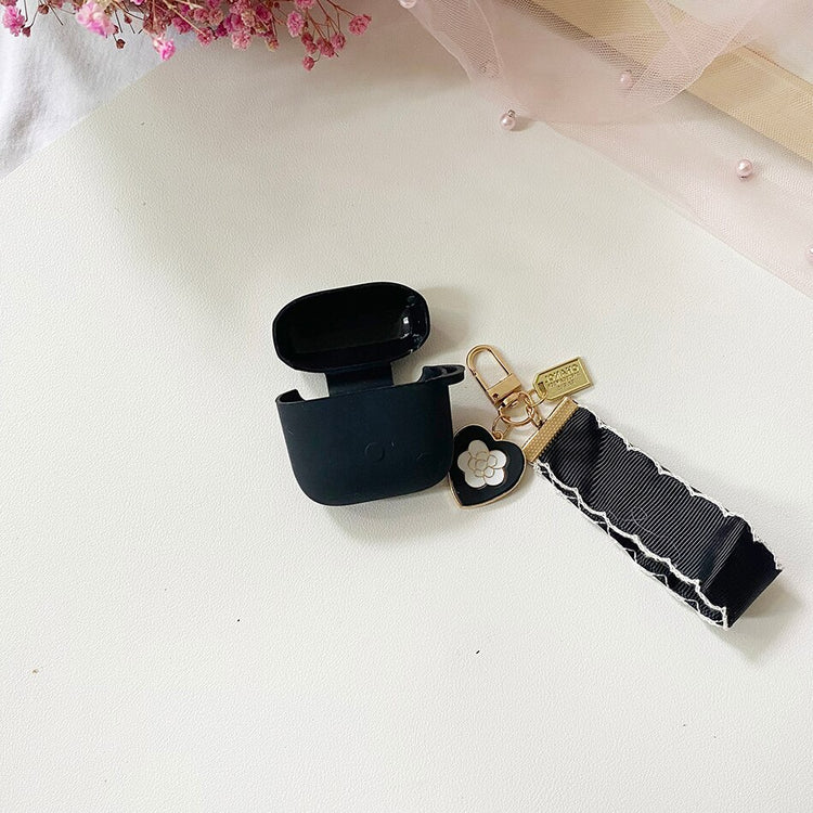 seraCase Silicone AIrPods Case with Keyring for AirPods Pro / A32